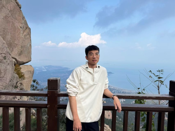 张锣伦